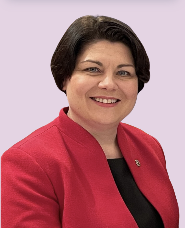 Лара Крофтпен жыныстық қатынас Қыз қарт адамды азғырды